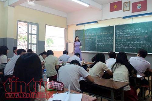 Thầy trò loay hoay chuẩn bị cho 'giờ G' môn thi mới ảnh 1